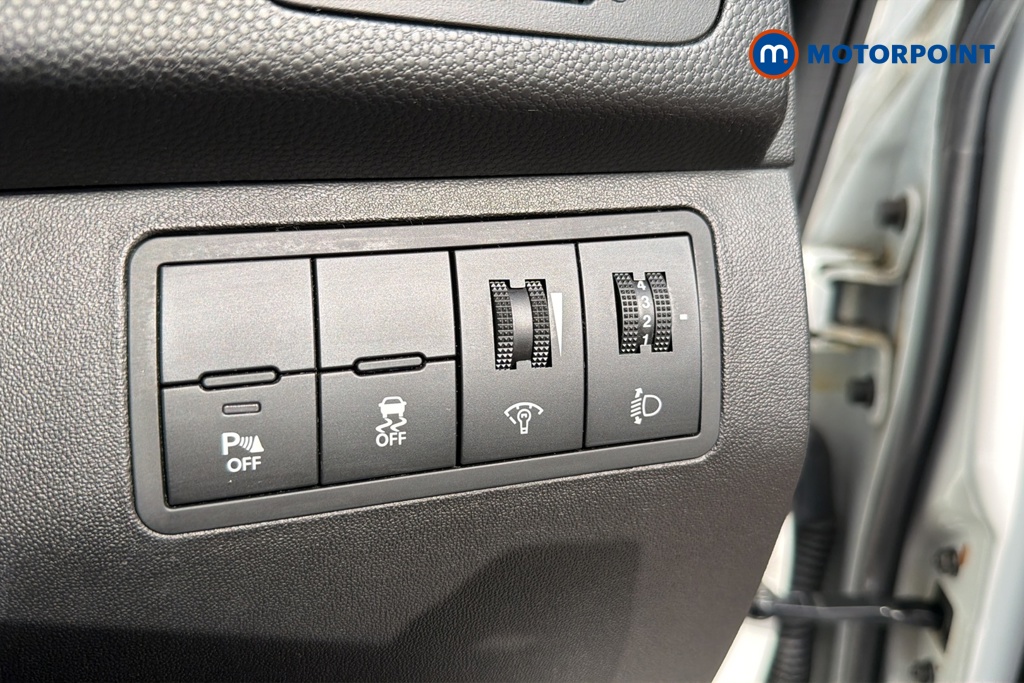 Hyundai Ix20 Premium Nav Automatic Petrol People Carrier - Stock Number (1649245) - 11th supplementary image