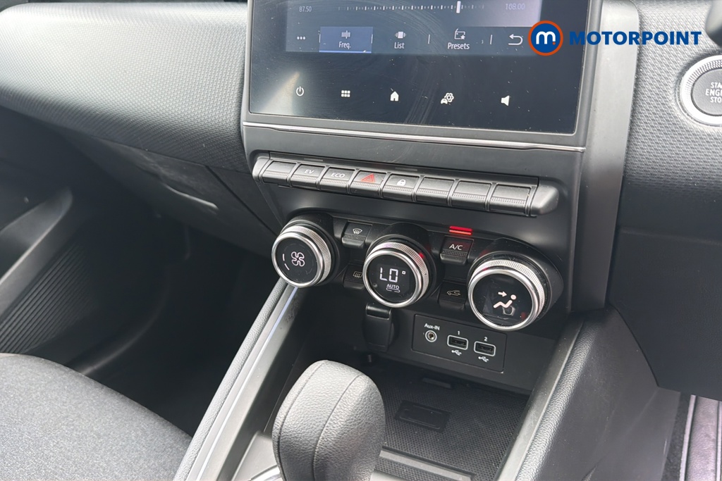 Renault Clio Evolution Automatic Petrol-Electric Hybrid Hatchback - Stock Number (1649318) - 12th supplementary image