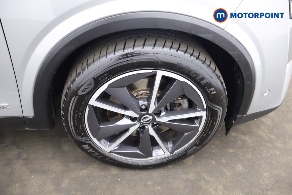 Nissan Qashqai Tekna Automatic Petrol-Electric Hybrid SUV - Stock Number (1649619) - 4th supplementary image