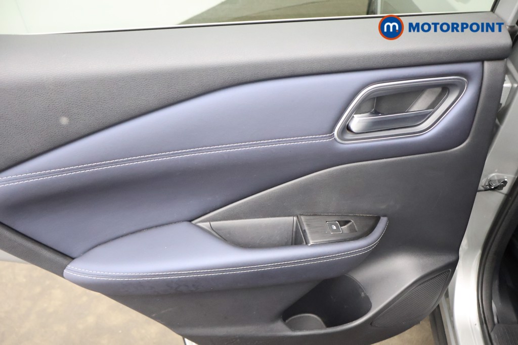 Nissan Qashqai Tekna Automatic Petrol-Electric Hybrid SUV - Stock Number (1649619) - 20th supplementary image