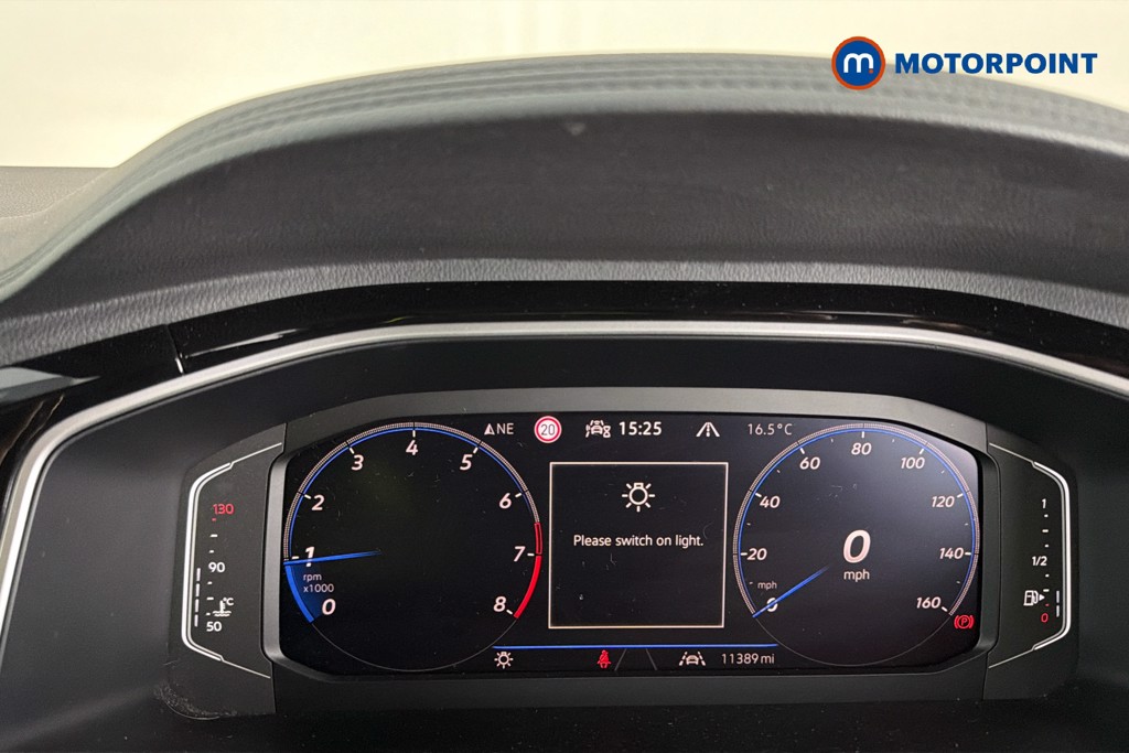 Volkswagen T-Roc R-Line Manual Petrol SUV - Stock Number (1649712) - 8th supplementary image