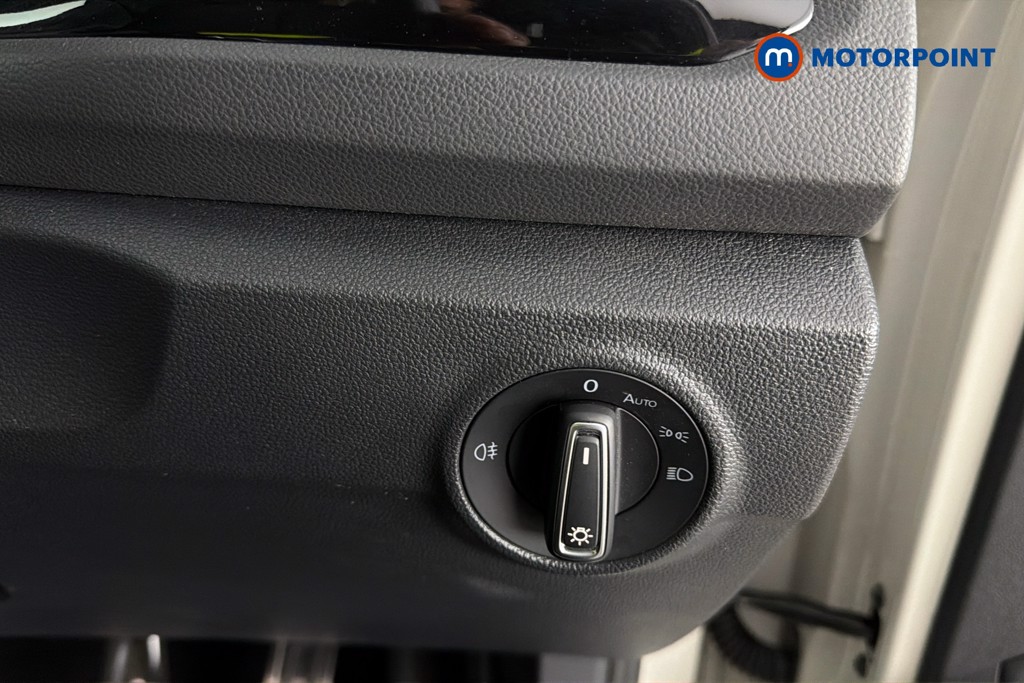 Volkswagen T-Roc R-Line Manual Petrol SUV - Stock Number (1649712) - 18th supplementary image