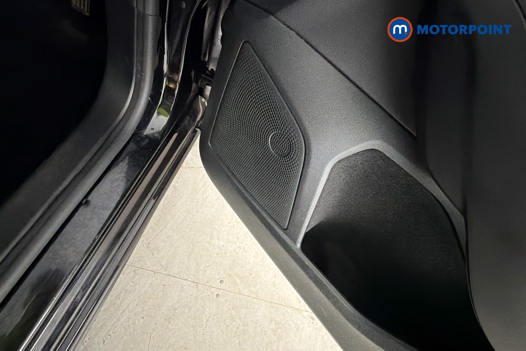 Ford Focus St-Line Edition Manual Petrol Hatchback - Stock Number (1649795) - 21st supplementary image