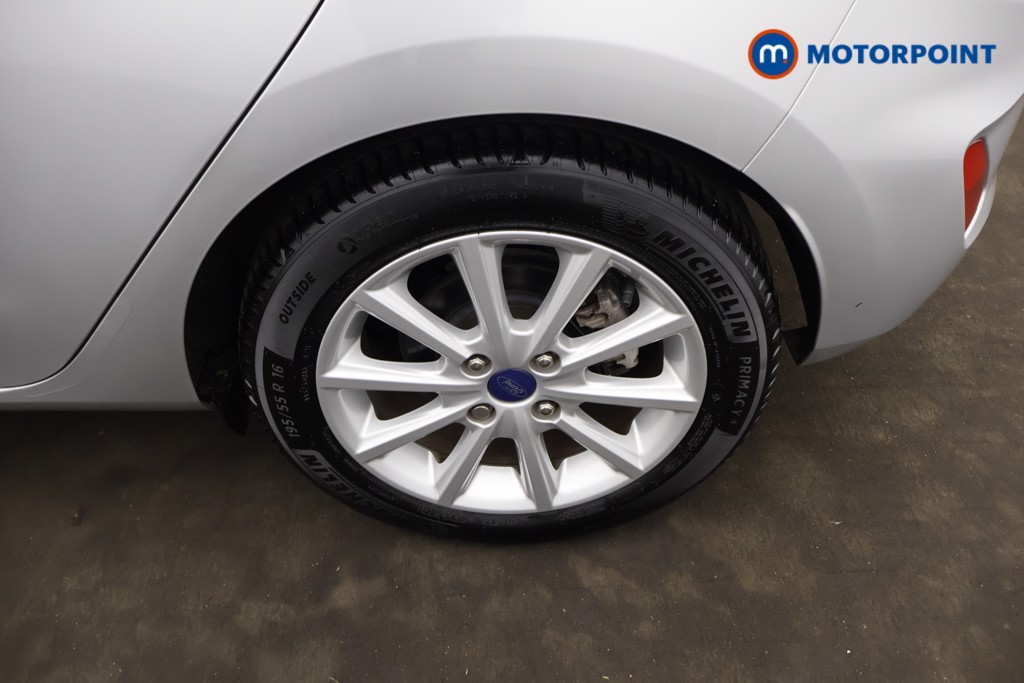 Ford Fiesta Titanium Manual Petrol Hatchback - Stock Number (1650622) - 2nd supplementary image