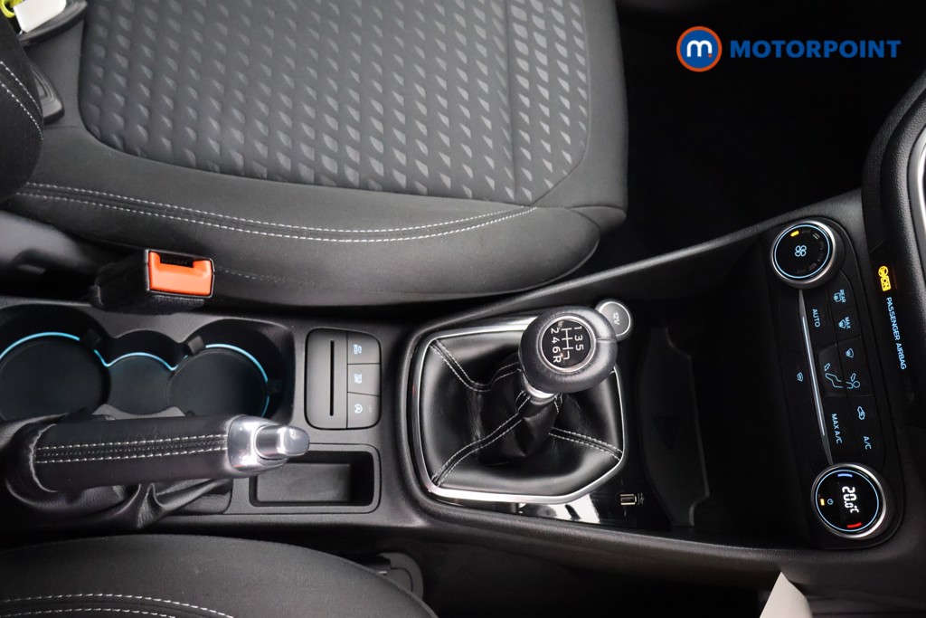 Ford Fiesta Titanium Manual Petrol Hatchback - Stock Number (1650622) - 13th supplementary image