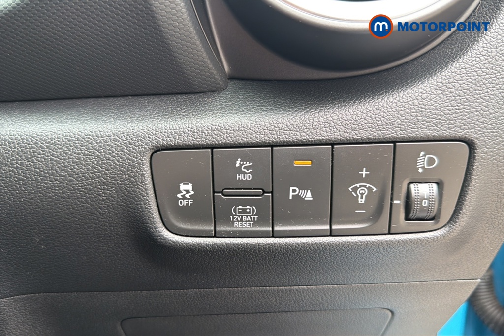 Hyundai Kona Ultimate Automatic Petrol-Electric Hybrid SUV - Stock Number (1650630) - 11th supplementary image