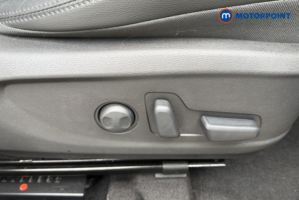 Hyundai Kona Ultimate Automatic Petrol-Electric Hybrid SUV - Stock Number (1650630) - 23rd supplementary image