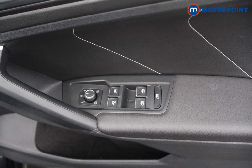 Volkswagen Tiguan R-Line Automatic Petrol SUV - Stock Number (1650748) - 16th supplementary image