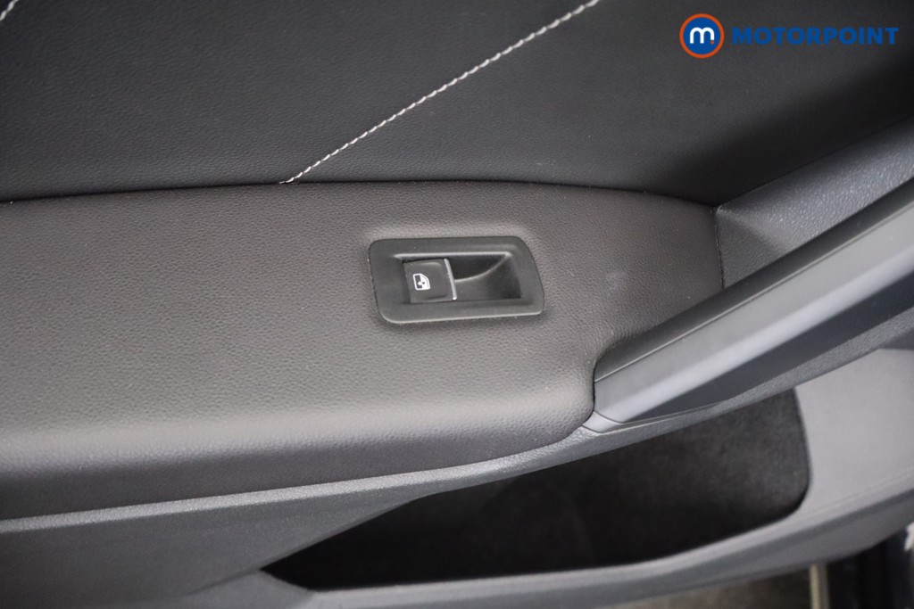 Volkswagen Tiguan R-Line Automatic Petrol SUV - Stock Number (1650748) - 29th supplementary image
