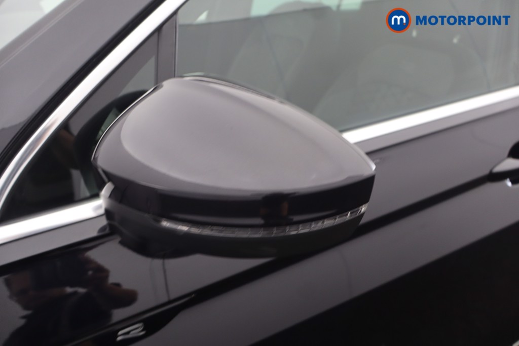Volkswagen Tiguan R-Line Automatic Petrol SUV - Stock Number (1650748) - 32nd supplementary image
