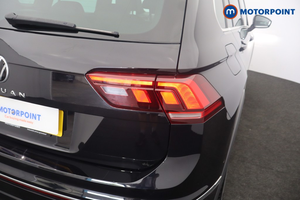 Volkswagen Tiguan R-Line Automatic Petrol SUV - Stock Number (1650748) - 40th supplementary image