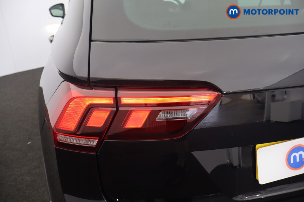 Volkswagen Tiguan R-Line Automatic Petrol SUV - Stock Number (1650748) - 41st supplementary image