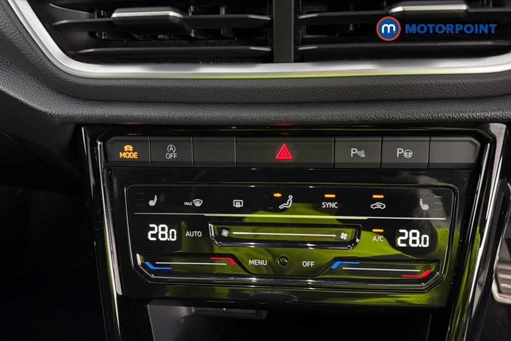 Volkswagen T-Roc R-Line Manual Petrol SUV - Stock Number (1650760) - 12th supplementary image