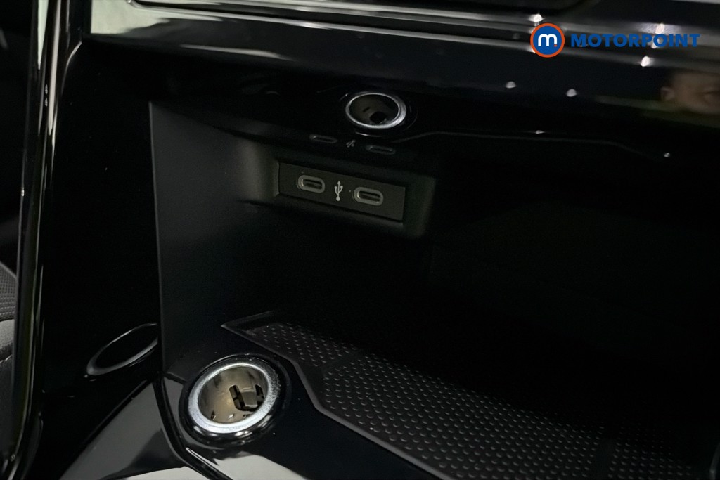 Volkswagen T-Roc R-Line Manual Petrol SUV - Stock Number (1650760) - 17th supplementary image