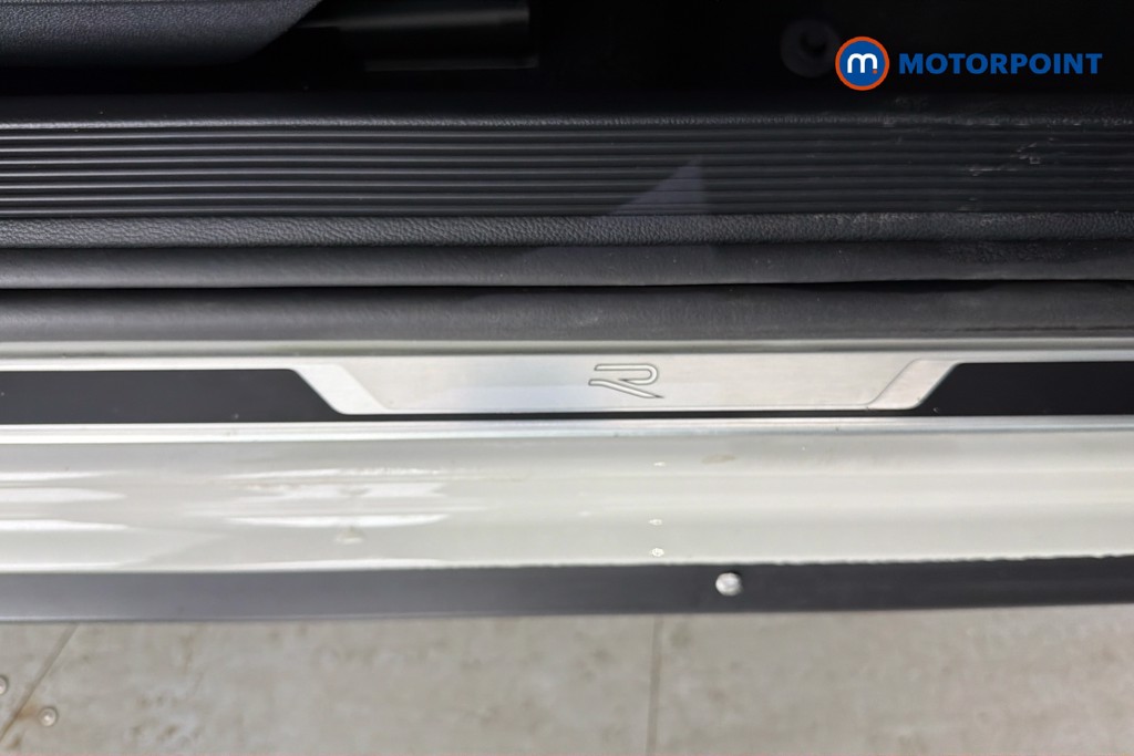 Volkswagen T-Roc R-Line Manual Petrol SUV - Stock Number (1650760) - 27th supplementary image