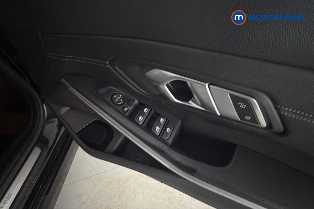 BMW 3 Series Sport Automatic Petrol Saloon - Stock Number (1650771) - 19th supplementary image