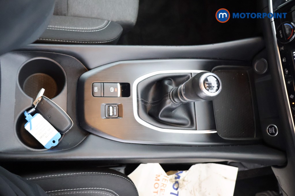 Nissan Qashqai N-Connecta Manual Petrol SUV - Stock Number (1651278) - 13th supplementary image