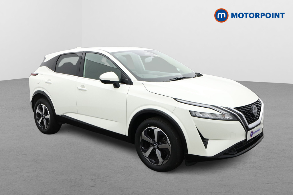 Nissan Qashqai N-Connecta Manual Petrol SUV - Stock Number (1651278) - Drivers side front corner