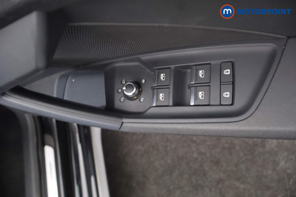 Audi A3 S Line Automatic Petrol Hatchback - Stock Number (1651360) - 17th supplementary image