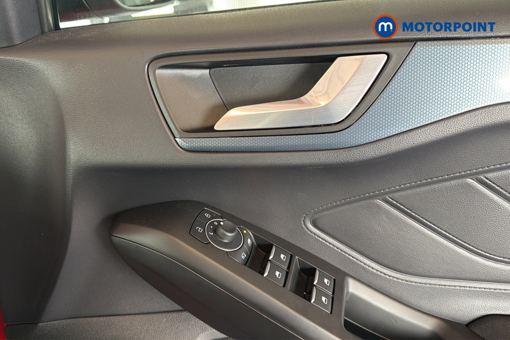 Ford Focus Active X Automatic Petrol Estate - Stock Number (1651654) - 19th supplementary image