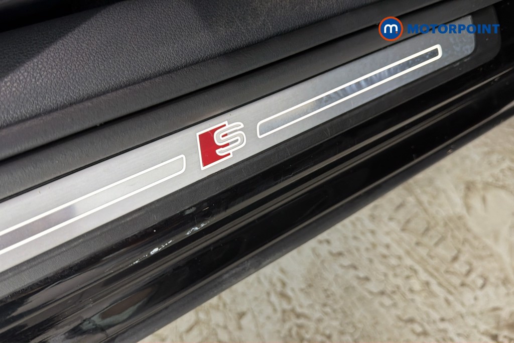 Audi Q2 Black Edition Automatic Petrol SUV - Stock Number (1651725) - 27th supplementary image