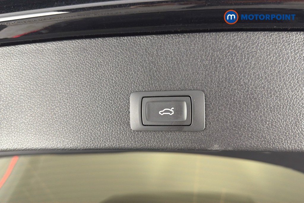 Audi Q2 Black Edition Automatic Petrol SUV - Stock Number (1651725) - 35th supplementary image