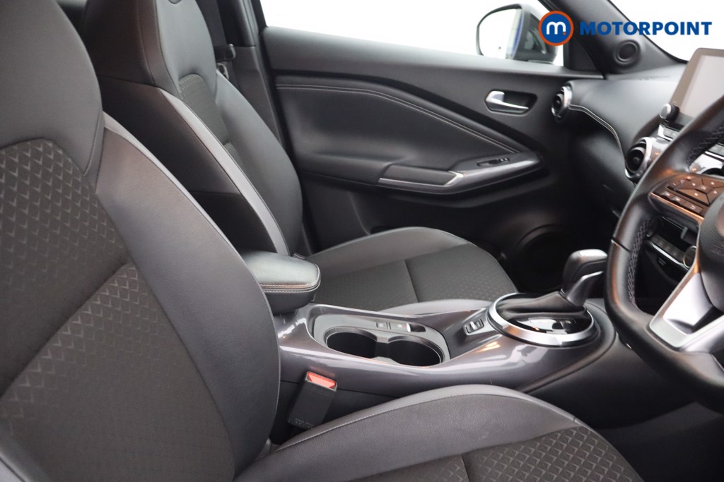 Nissan Juke N-Connecta Automatic Petrol SUV - Stock Number (1652383) - 13th supplementary image