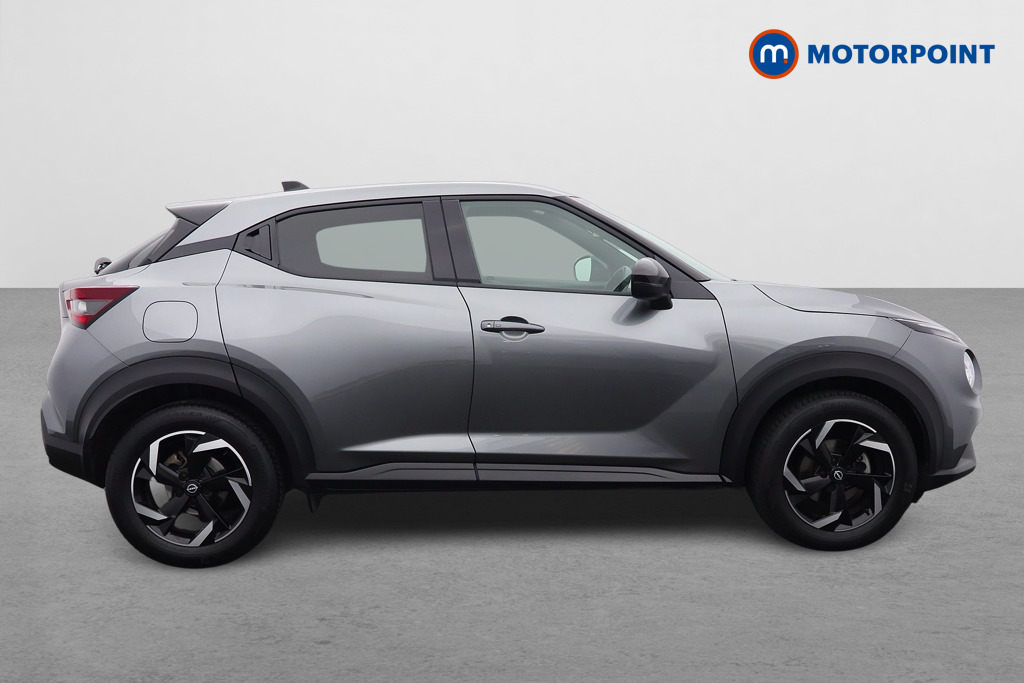 Nissan Juke N-Connecta Automatic Petrol SUV - Stock Number (1652383) - Drivers side