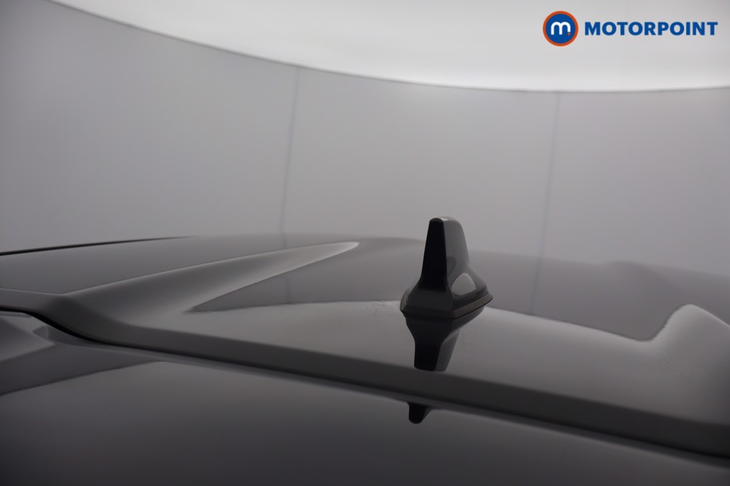 Nissan Juke N-Connecta Automatic Petrol SUV - Stock Number (1652394) - 4th supplementary image