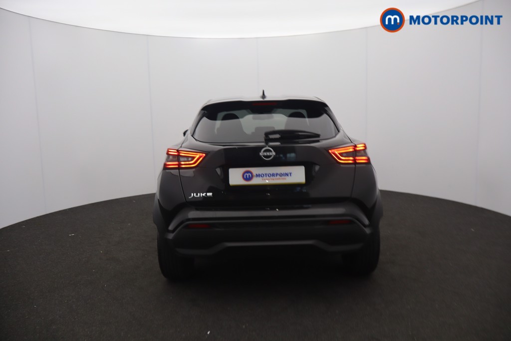 Nissan Juke N-Connecta Automatic Petrol SUV - Stock Number (1652394) - 1st supplementary image