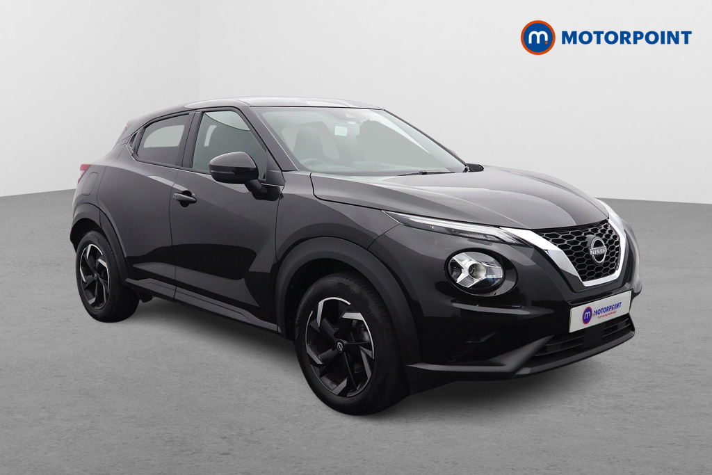 Nissan Juke N-Connecta Automatic Petrol SUV - Stock Number (1652394) - Drivers side front corner