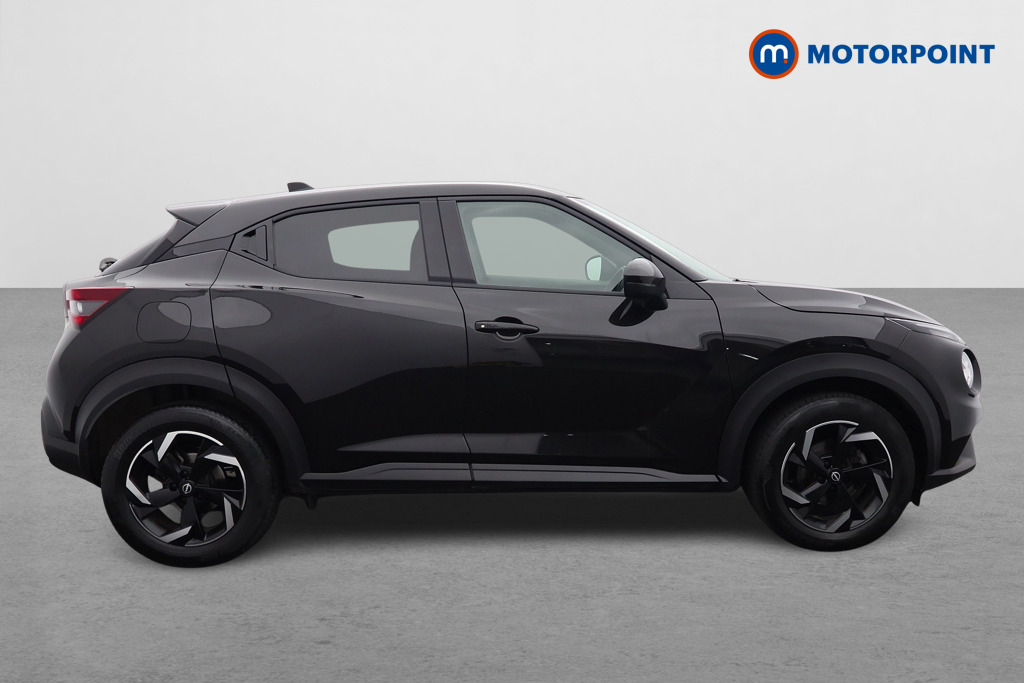 Nissan Juke N-Connecta Automatic Petrol SUV - Stock Number (1652394) - Drivers side