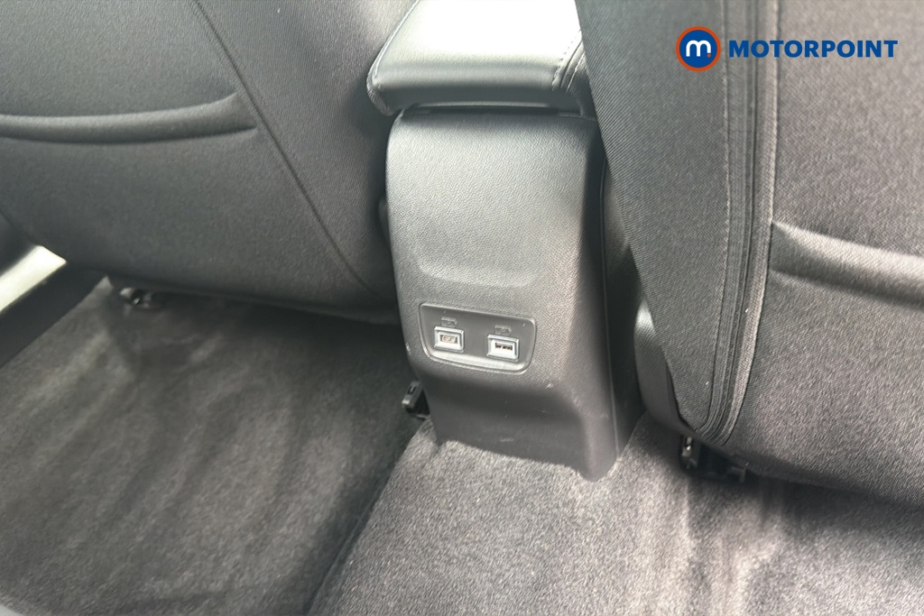 Peugeot 2008 Allure Manual Petrol SUV - Stock Number (1652793) - 28th supplementary image