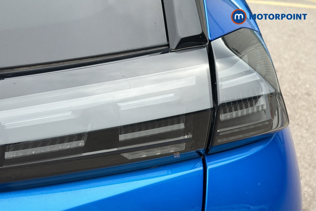 Peugeot 2008 Allure Manual Petrol SUV - Stock Number (1652793) - 36th supplementary image