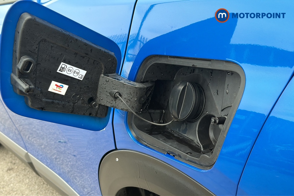 Peugeot 2008 Allure Manual Petrol SUV - Stock Number (1652793) - 41st supplementary image