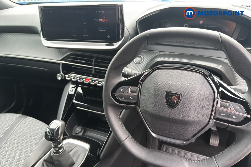 Peugeot 2008 Allure Manual Petrol SUV - Stock Number (1652793) - 1st supplementary image