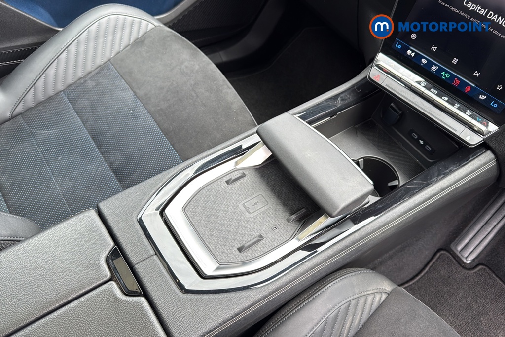 Renault Rafale Iconic Esprit Alpine Automatic Petrol-Electric Hybrid SUV - Stock Number (1653023) - 15th supplementary image