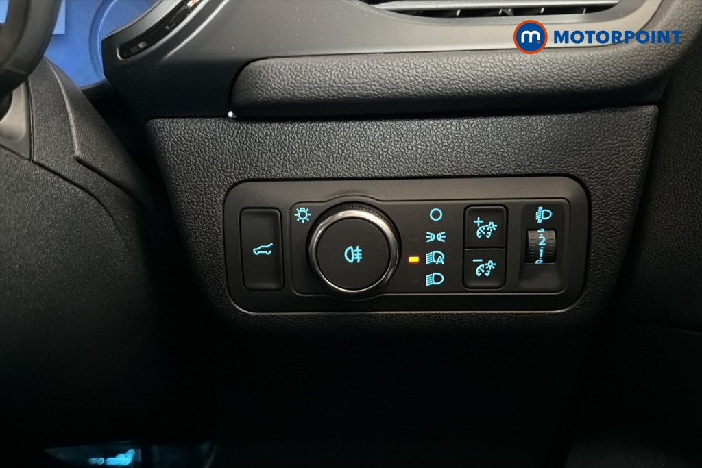 Ford Kuga St-Line Automatic Petrol-Electric Hybrid SUV - Stock Number (1653127) - 11th supplementary image