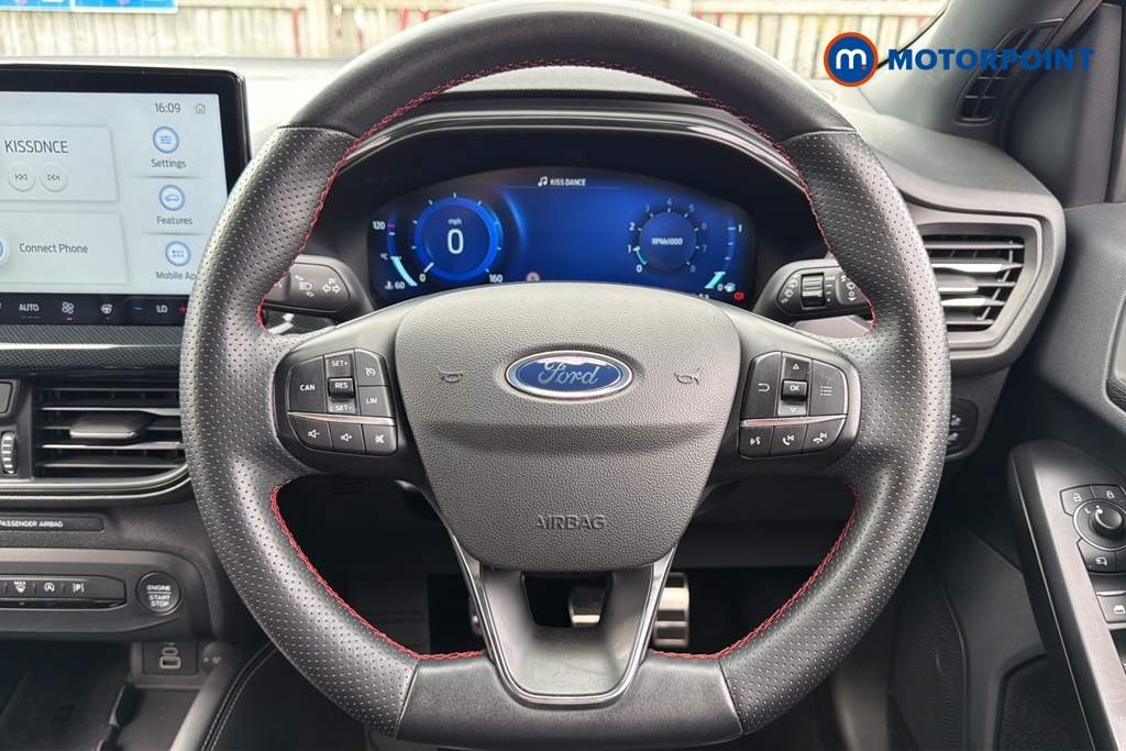 Ford Focus St-Line Vignale Manual Petrol Hatchback - Stock Number (1653412) - 2nd supplementary image