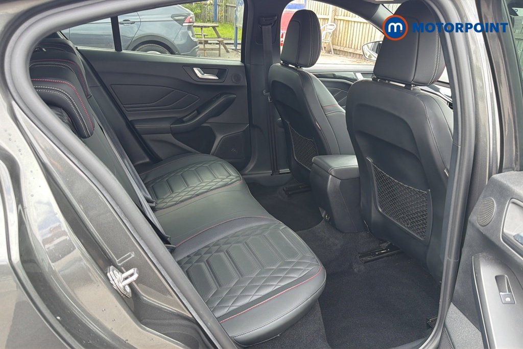 Ford Focus St-Line Vignale Manual Petrol Hatchback - Stock Number (1653412) - 25th supplementary image