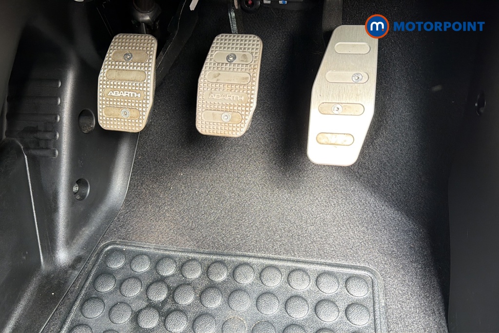 Abarth 595 Competizione Manual Petrol Convertible - Stock Number (1653426) - 24th supplementary image