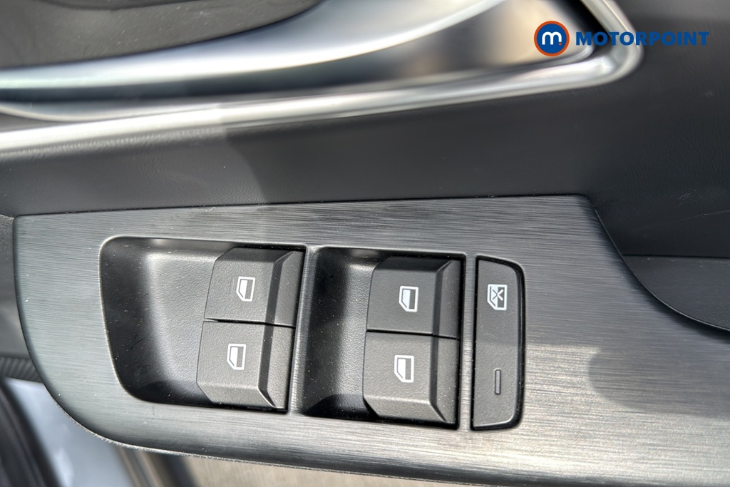 Mg Motor Uk ZS Trophy Automatic Petrol-Electric Hybrid SUV - Stock Number (1653446) - 19th supplementary image