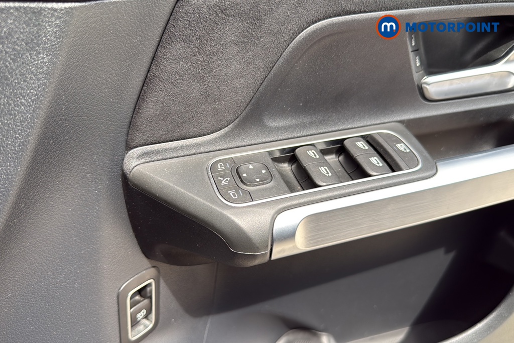 Mercedes-Benz GLB Amg Line Automatic Petrol SUV - Stock Number (1653459) - 10th supplementary image
