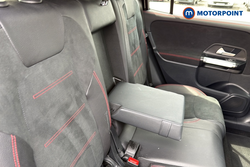 Mercedes-Benz GLB Amg Line Automatic Petrol SUV - Stock Number (1653459) - 26th supplementary image