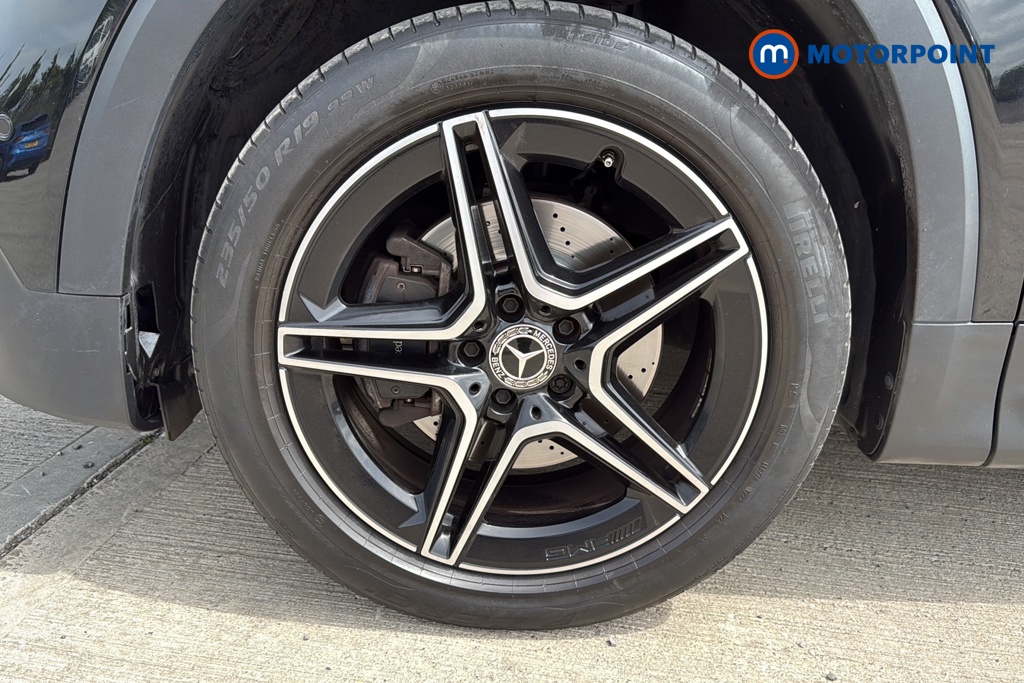 Mercedes-Benz GLB Amg Line Automatic Petrol SUV - Stock Number (1653459) - 44th supplementary image