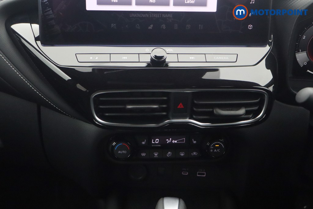 Nissan Juke Tekna Automatic Petrol SUV - Stock Number (1596483) - 4th supplementary image