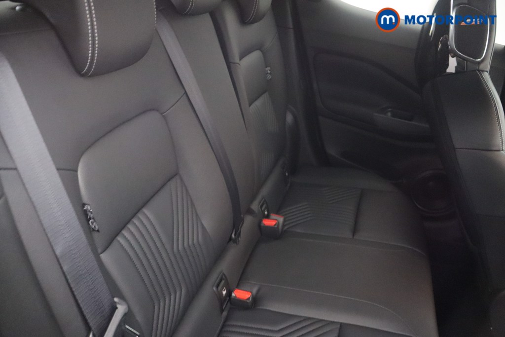 Nissan Juke Tekna Automatic Petrol SUV - Stock Number (1596483) - 17th supplementary image