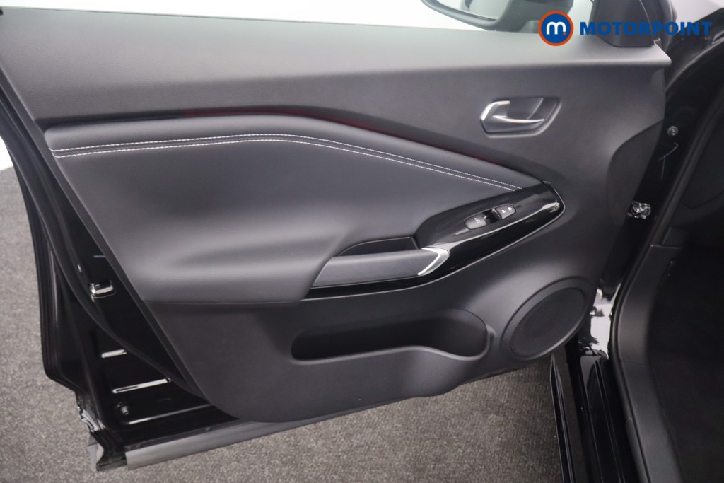 Nissan Juke Tekna Automatic Petrol SUV - Stock Number (1596483) - 26th supplementary image