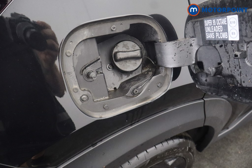 Nissan Juke Tekna Automatic Petrol SUV - Stock Number (1596483) - 36th supplementary image