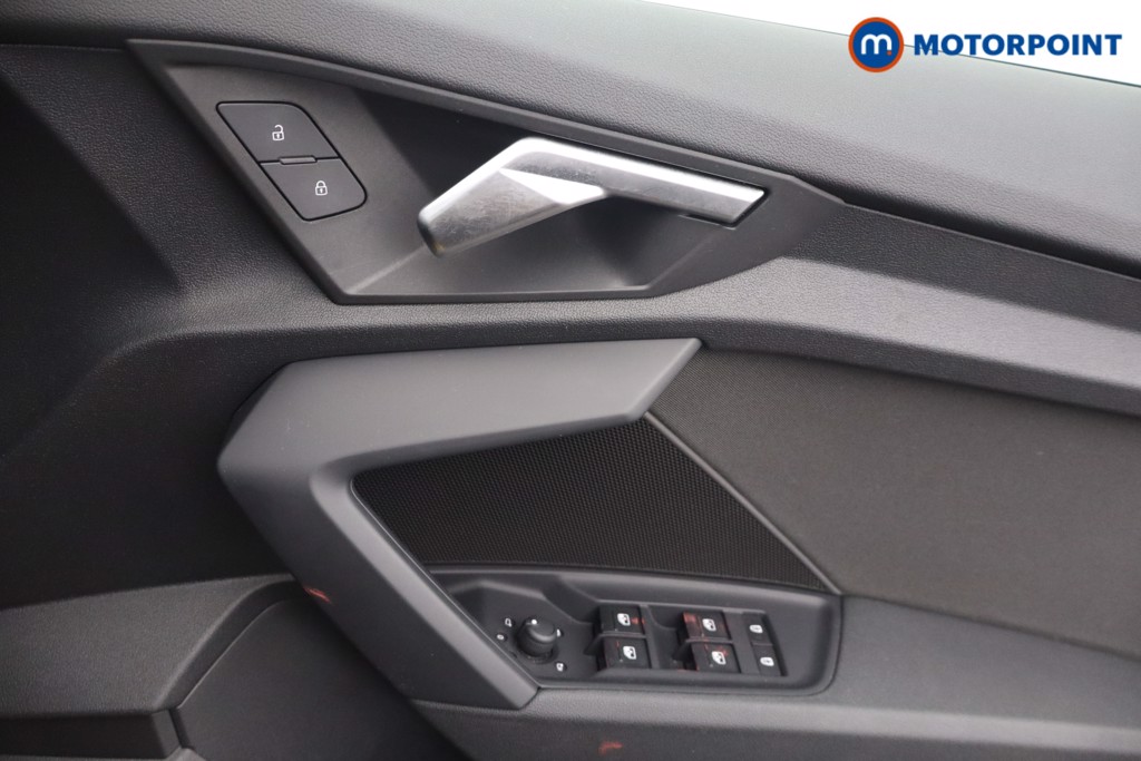 Audi A3 Technik Manual Petrol Hatchback - Stock Number (1597177) - 9th supplementary image